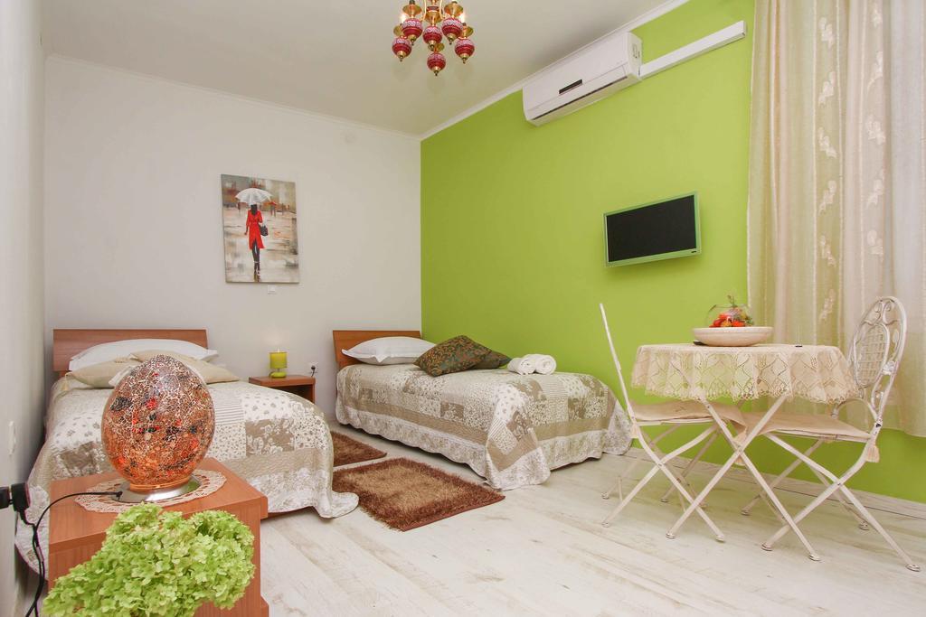 Apartment Jasmin Split Bilik gambar